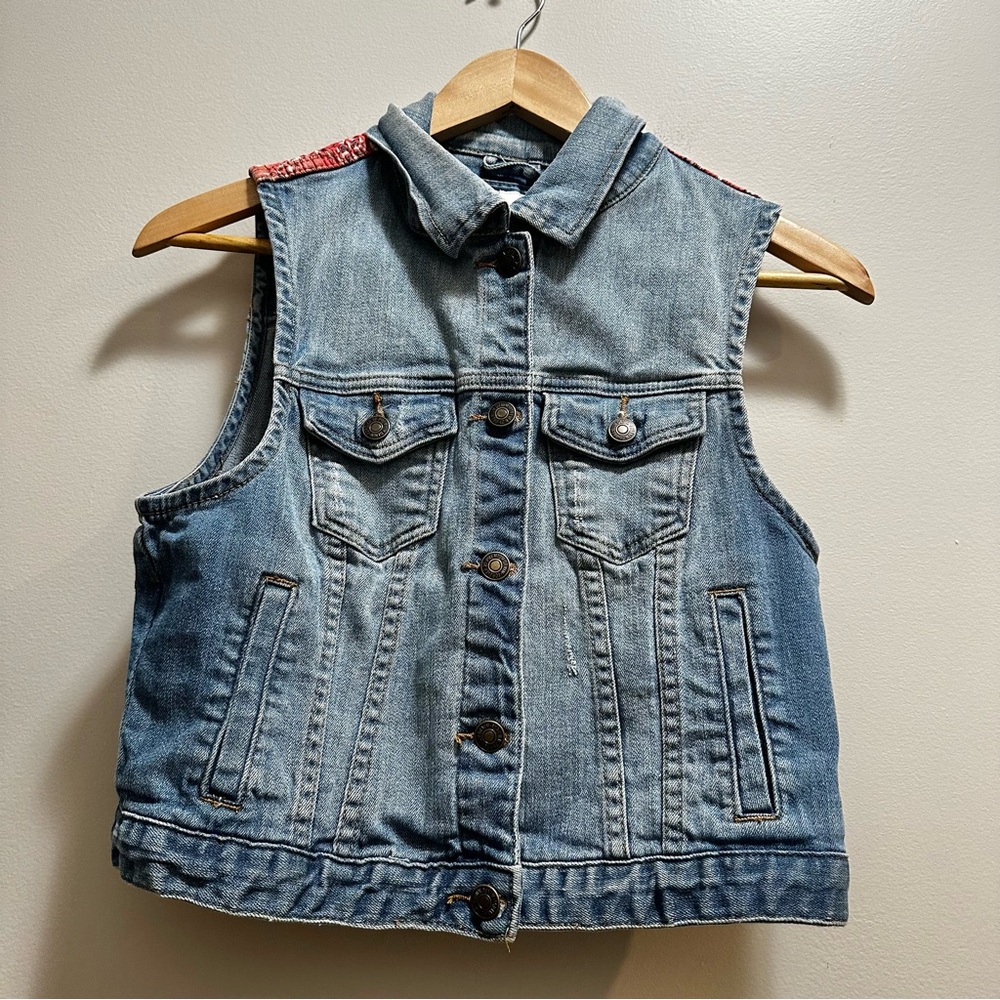 Forever 21 Women's Medium Denim Blue Jean Vest Bandana Faded Red Print on Back